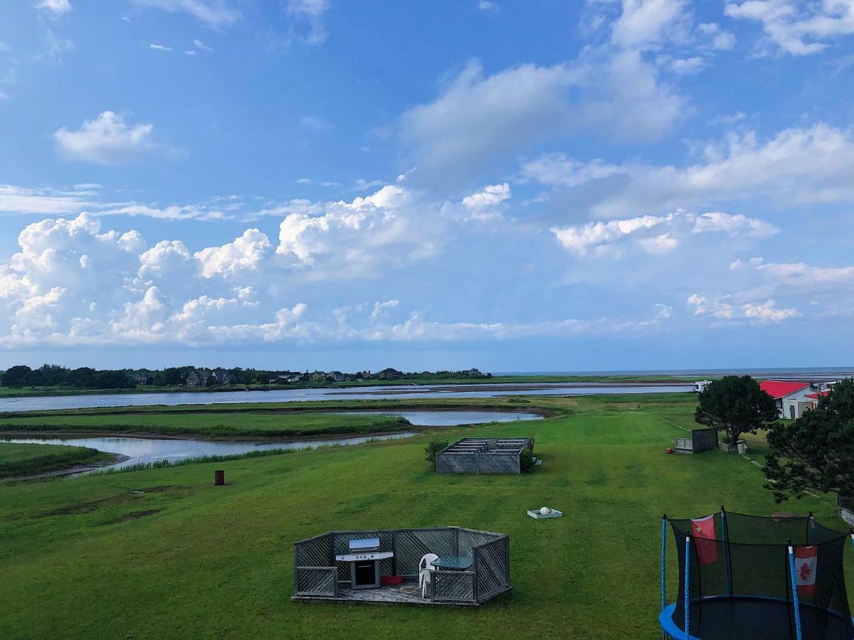 The Waterfront Motel Grand Barachois Bagian luar foto